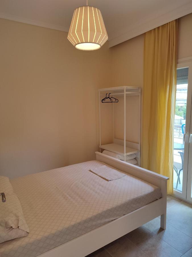 Estrella Rooms Nea Kallikrateia Eksteriør billede